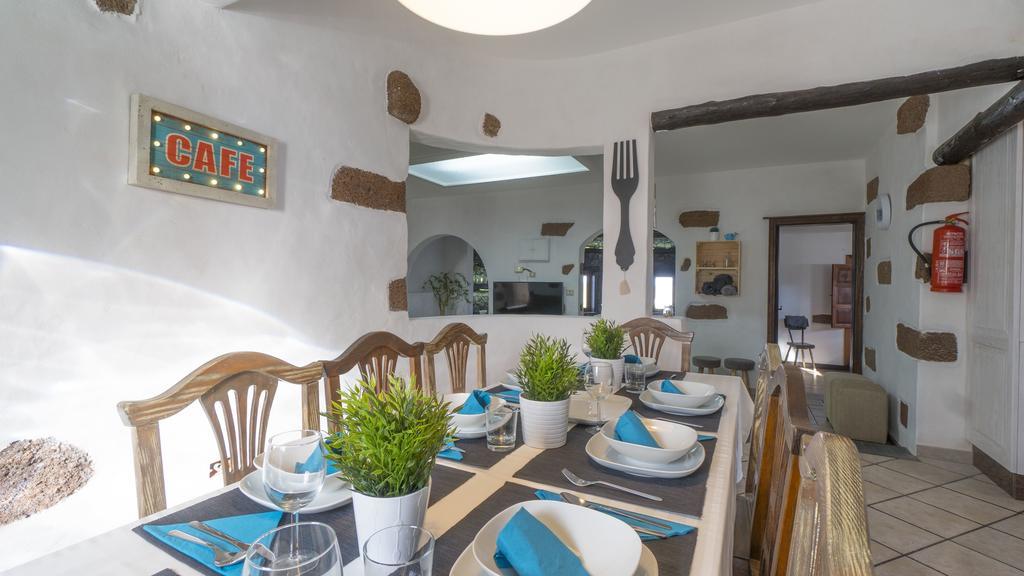 Villa With Amazing Views, Jacuzzi And Private Pool San Bartolomé Exteriör bild