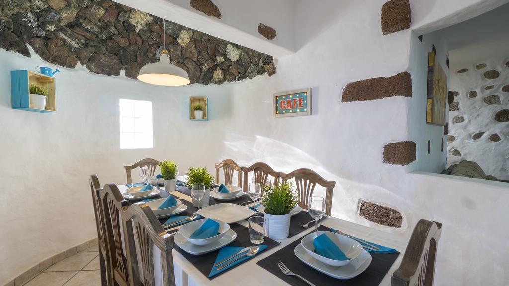 Villa With Amazing Views, Jacuzzi And Private Pool San Bartolomé Exteriör bild