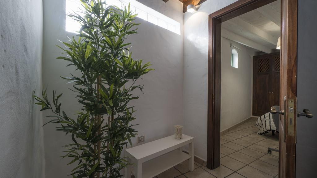 Villa With Amazing Views, Jacuzzi And Private Pool San Bartolomé Exteriör bild